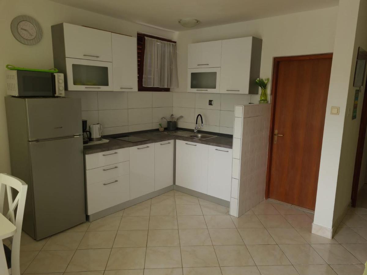 Apartment Rendulic Малинска Екстериор снимка