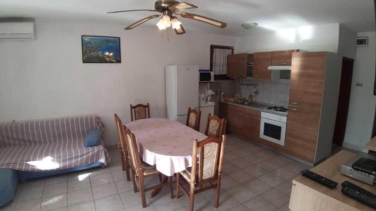 Apartment Rendulic Малинска Екстериор снимка