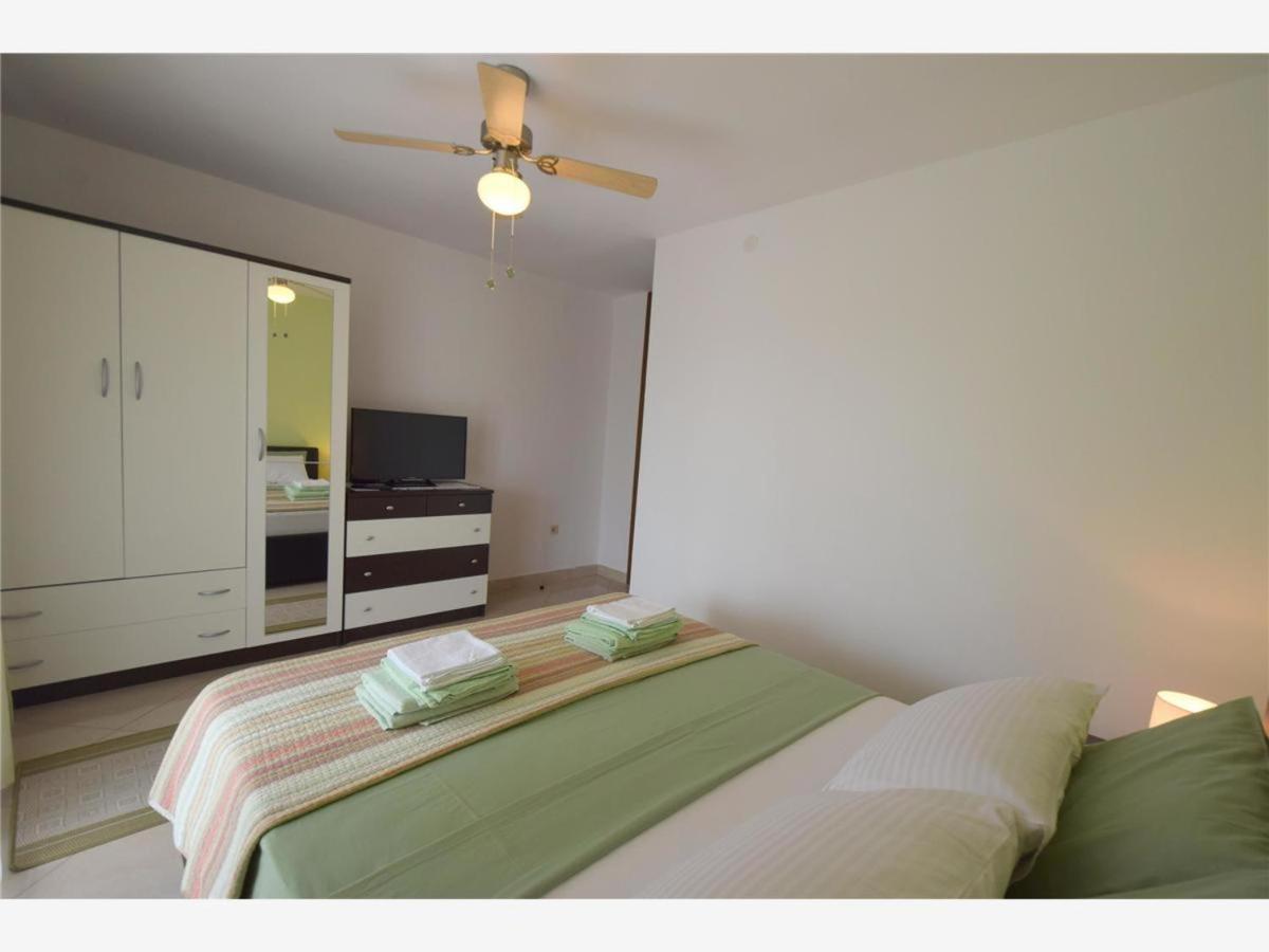 Apartment Rendulic Малинска Екстериор снимка