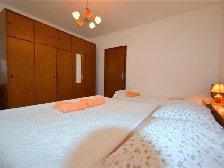 Apartment Rendulic Малинска Екстериор снимка