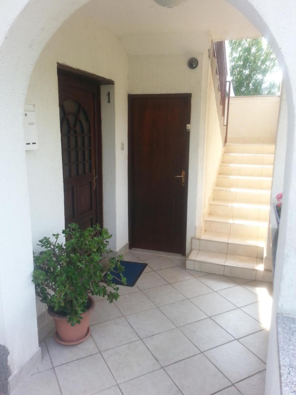 Apartment Rendulic Малинска Екстериор снимка